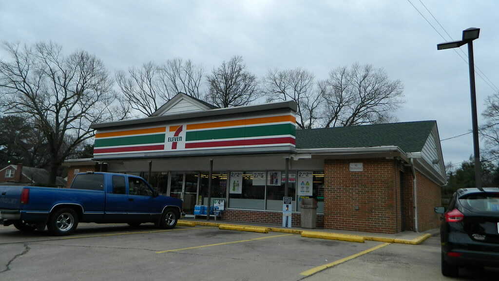 Check if your local 7-Eleven store has any cat litter before you go
